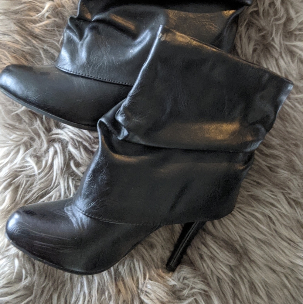 Unbranded faux leather booties